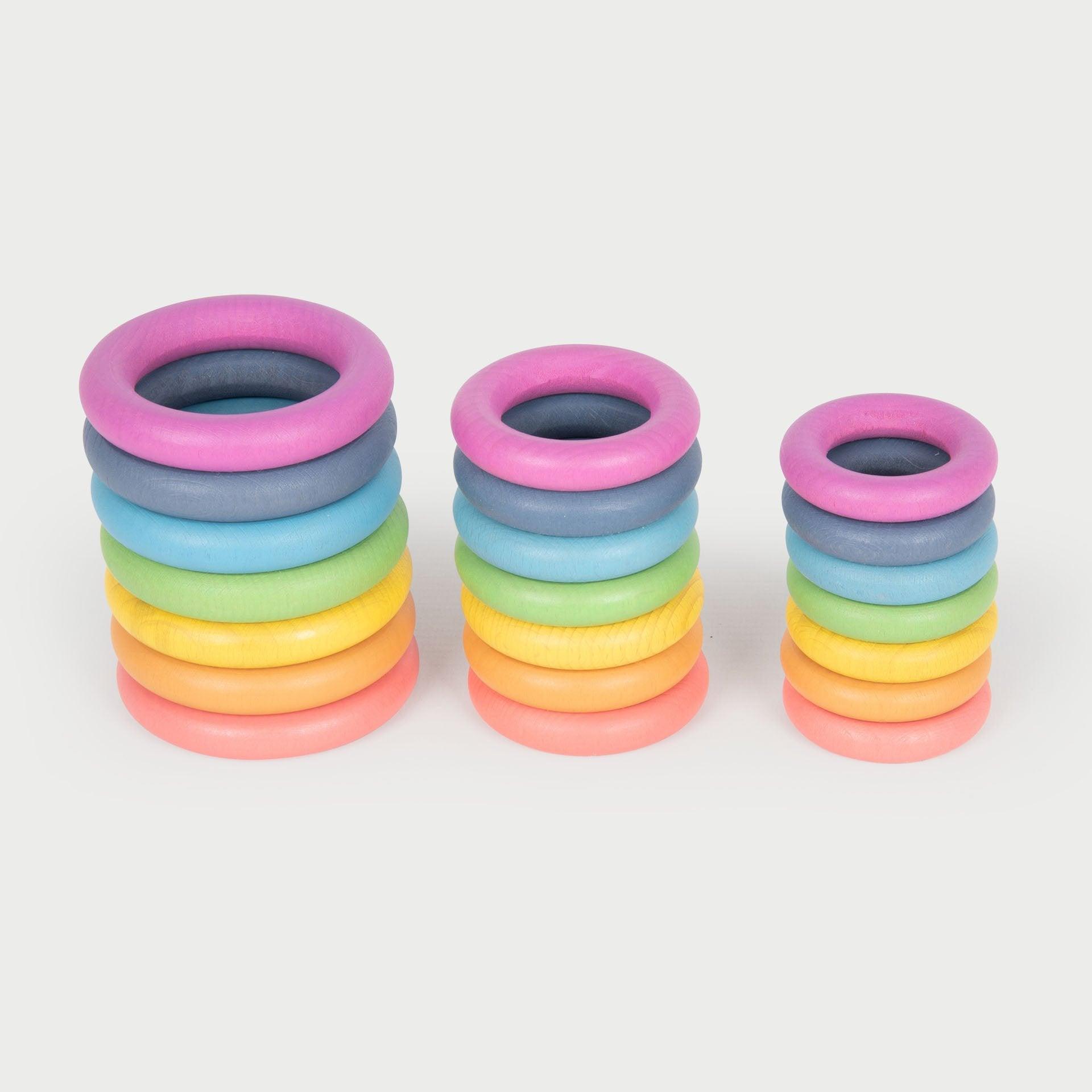 Tickit Rainbow Wooden Rings anelli in legno 21 pezzi da 10 mesi