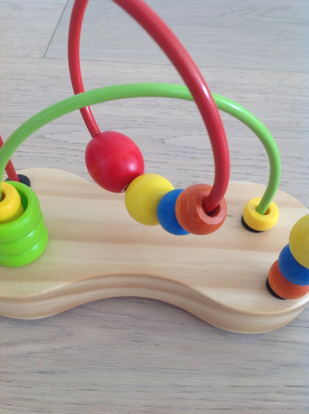 Hape Doppio Tracciato labirinto perline legno 6 mesi
