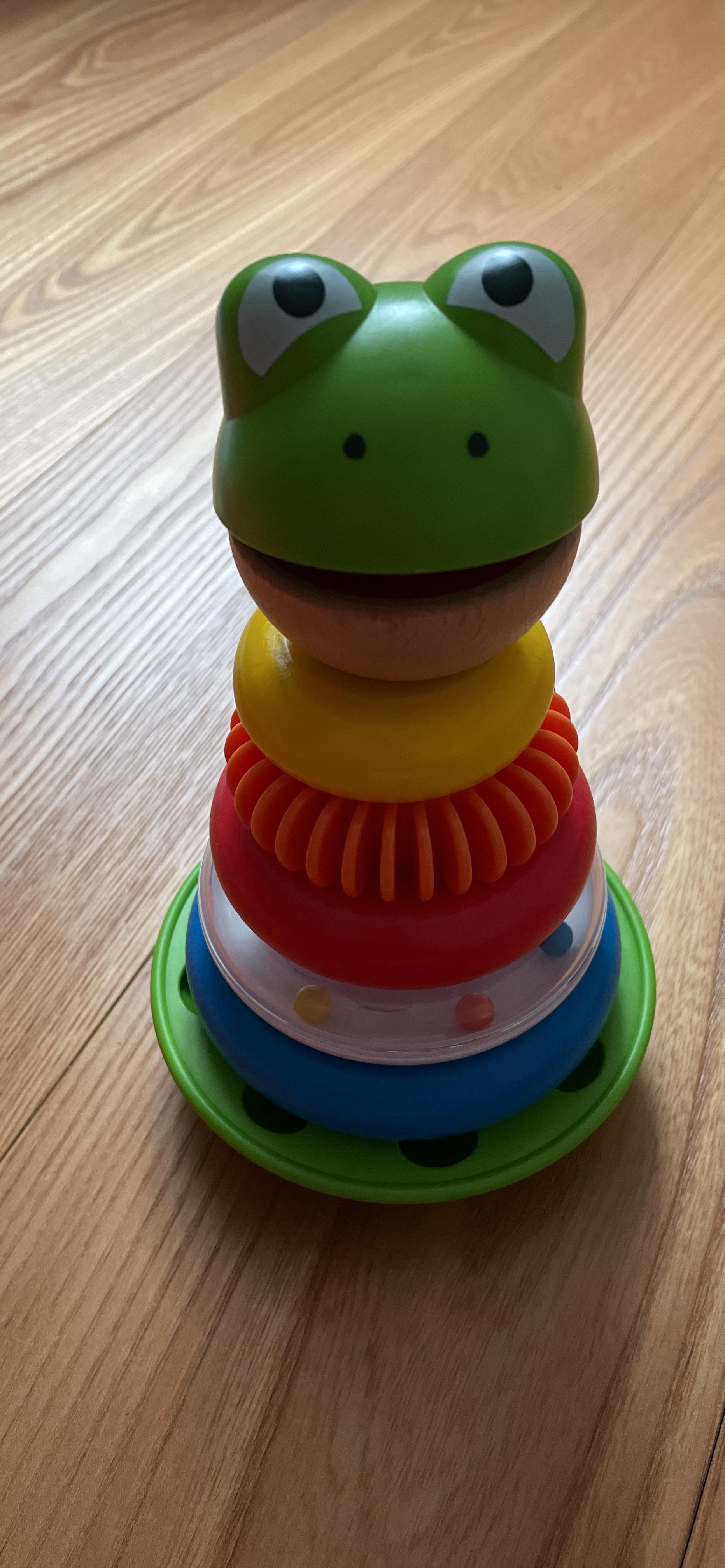 Hape Mr. Ranocchio giocattolo impilabile legno 7 pezzi 12m+