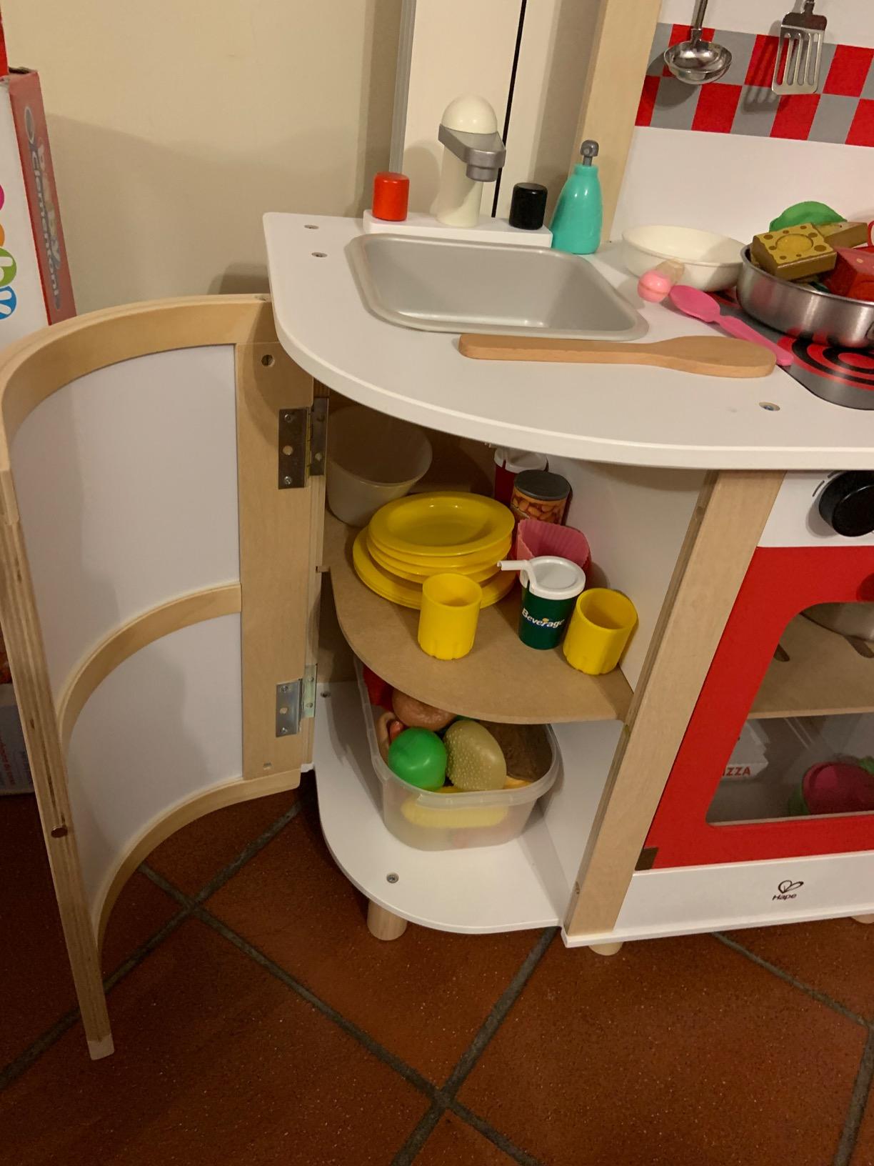 Hape E8018 Cucina multifunzione giocattolo con carrello
