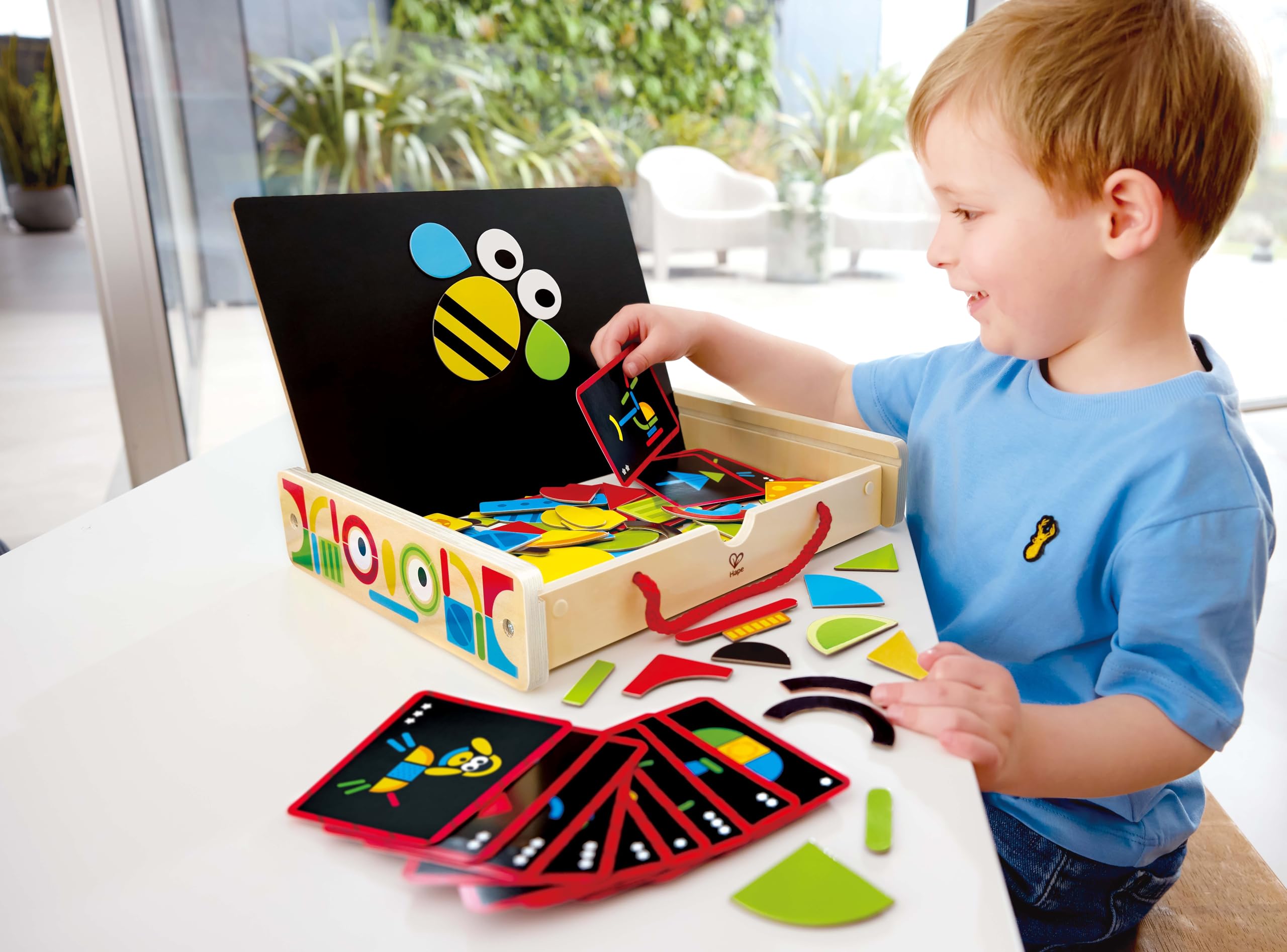 Hape Valigia Magnetica gioco magnetico 100 pezzi legno