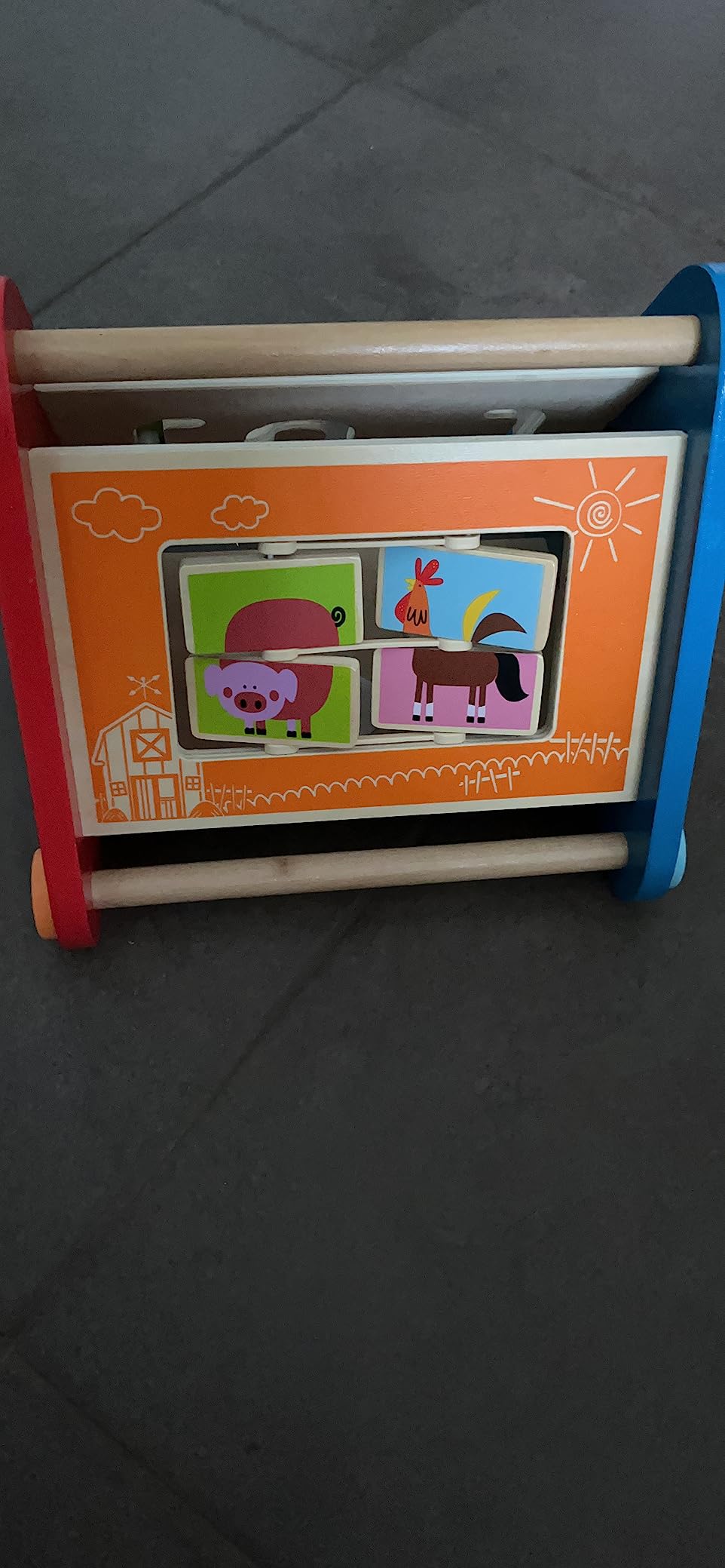 Hape E0434 Triangolo Multiattività gioco motorio multicolore