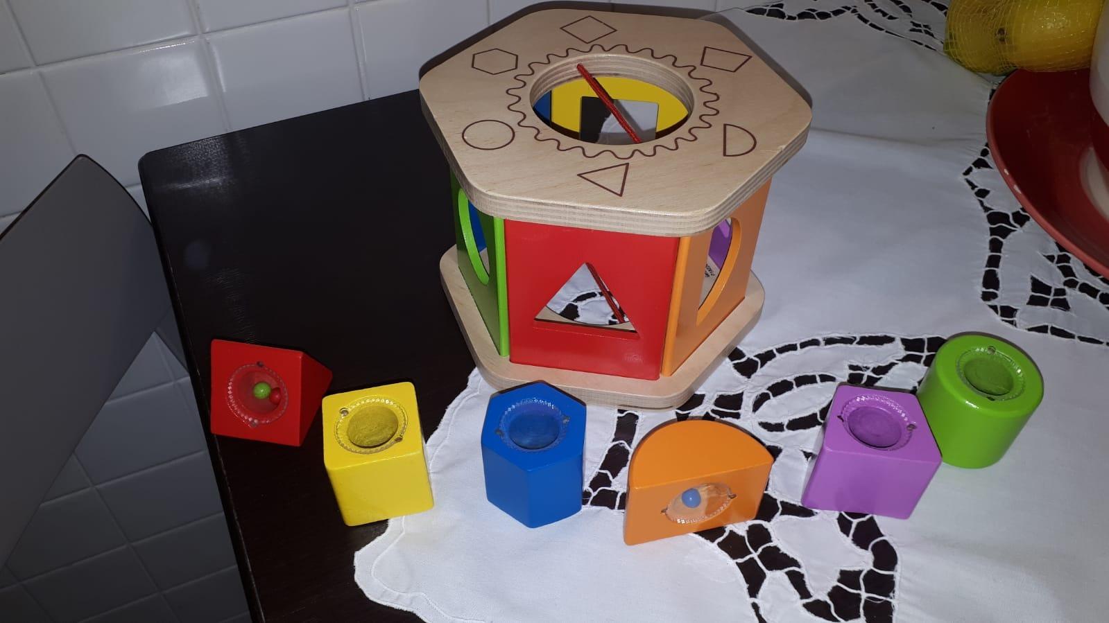 Hape E0407 Gioco di Incastro in legno per motricità