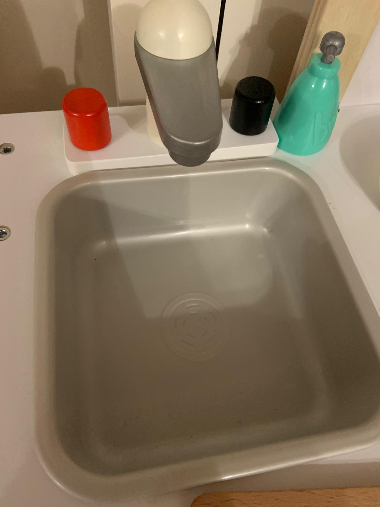 Hape E8018 Cucina multifunzione giocattolo con carrello